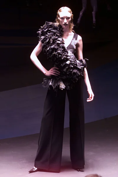 Look 18